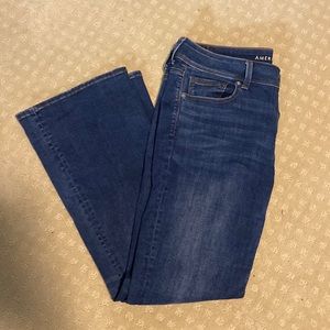 American Eagle Sz 14 super stretch bootcut jeans